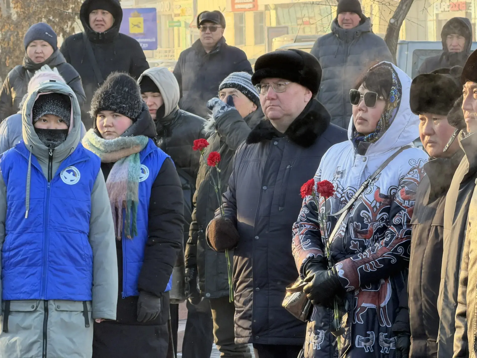 Принял участие в главном праздничном мероприятии, посвящённом Дню Защитника Отечества.  На Мемориале