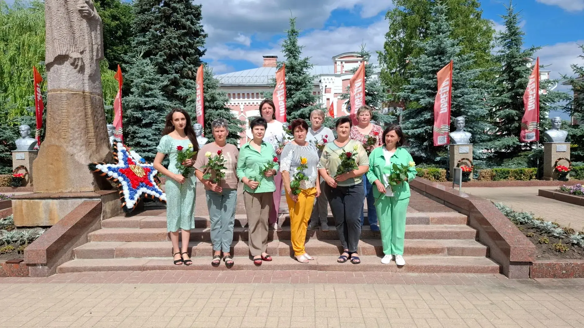 2️⃣2️⃣ июня — день, пропитанный одновременно скорбью и гордостью. 🙏 В День памяти и скорби педагоги