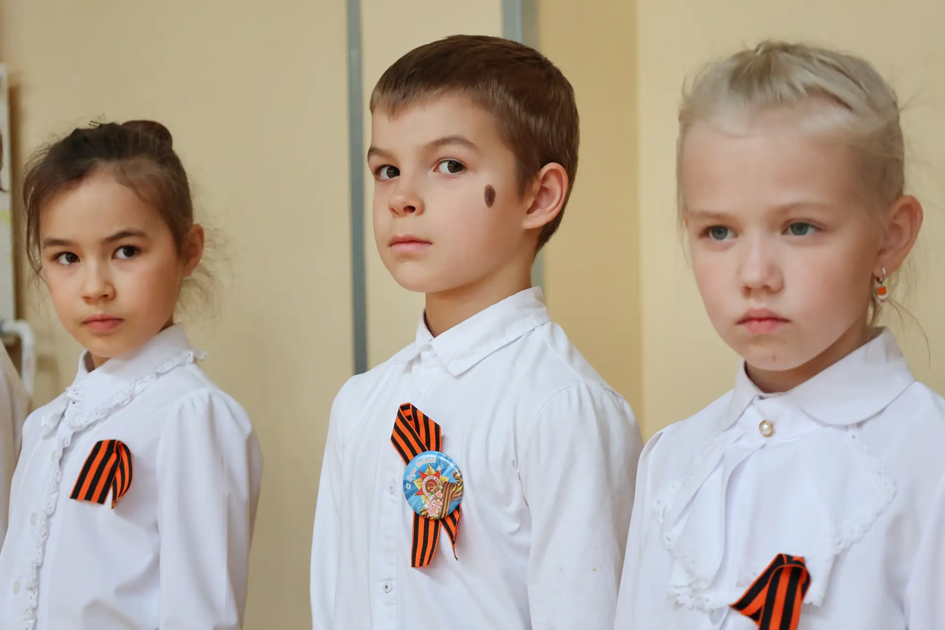 Сегодня в нашем лицее состоялось яркое и торжественное событие — смотр строя и песни среди учащихся 
