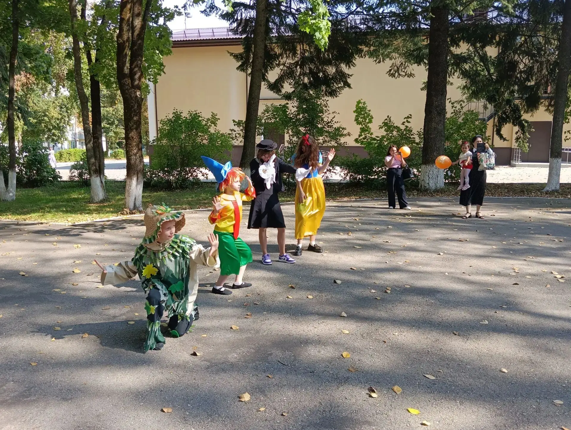Ура, мы снова за партой! 🎒