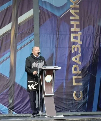 На Дне города Нефтекамска возложили цветы к вечному огню, продегустировали блюда в рамк...