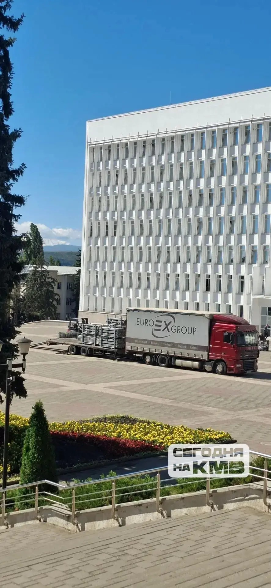 🛠 В Пятигорске начали собирать главную сцену ко Дню города