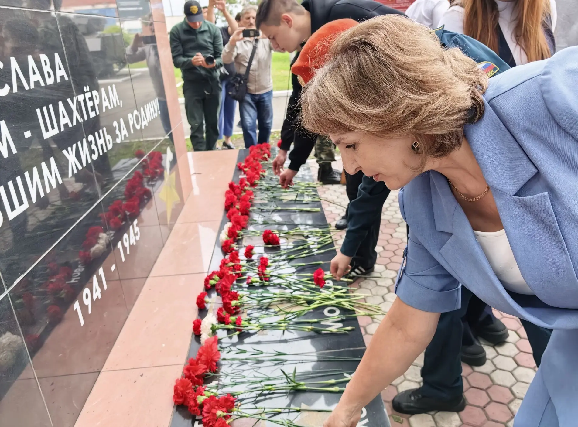 🕯22 июня...

🙏День, когда сердце замирает в скорби и благодарности. 

🎗Когда тишина кажется особе