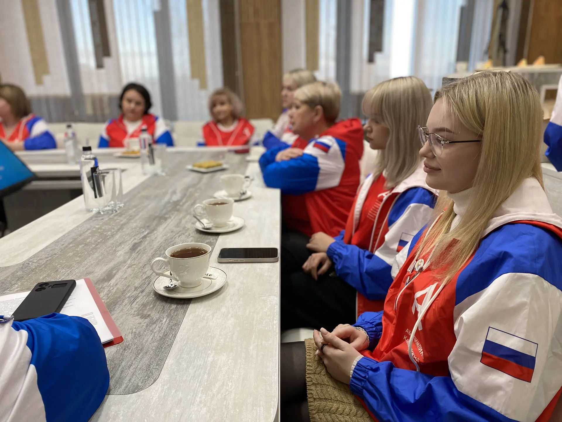 Встретилась с участниками и наставниками Национального чемпионата «Аблимпикс».   В этом году нашей к