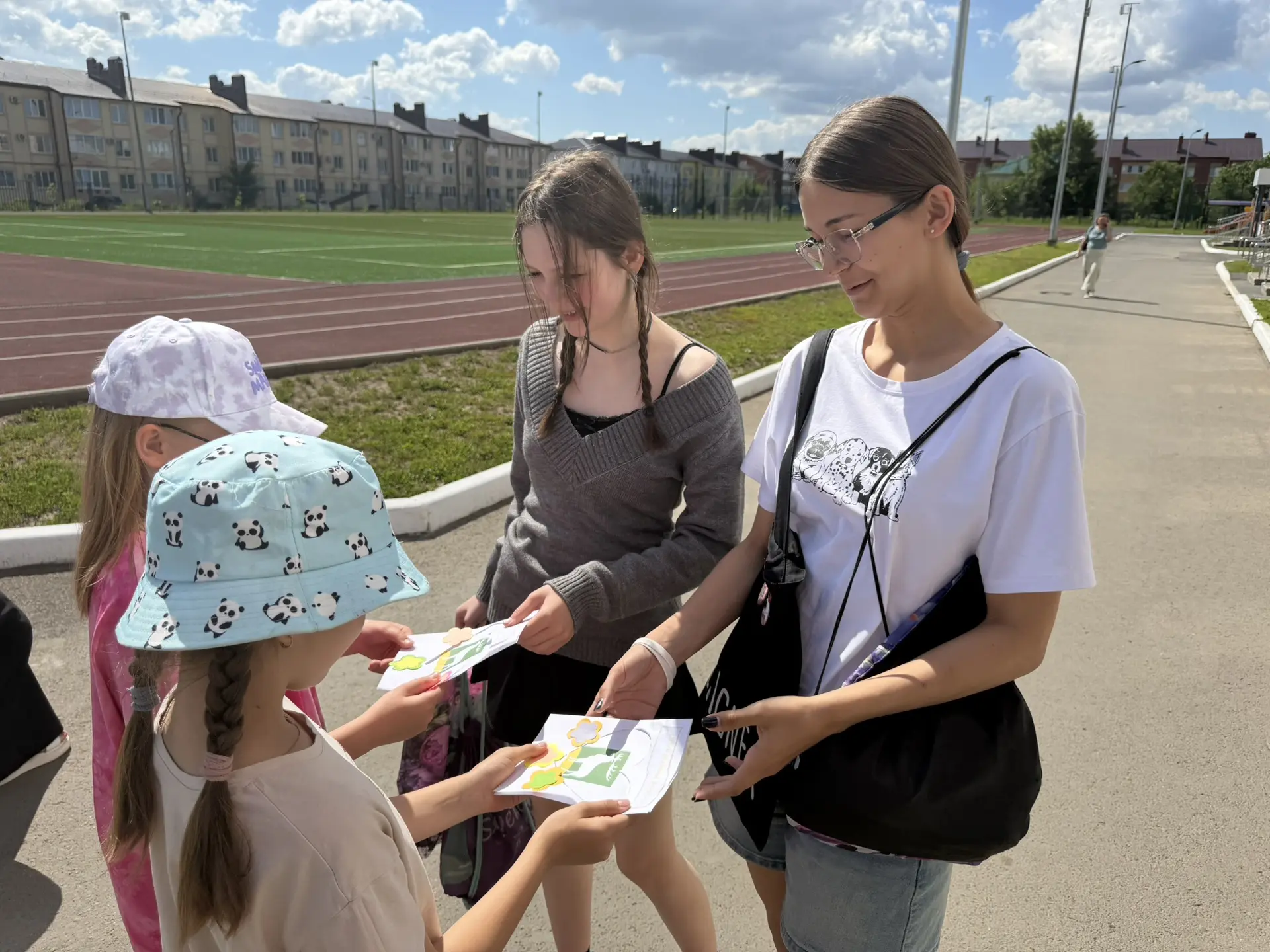 В преддверии празднования Дня города в школьном лагере дневного пребывания «Страна приключений» прош