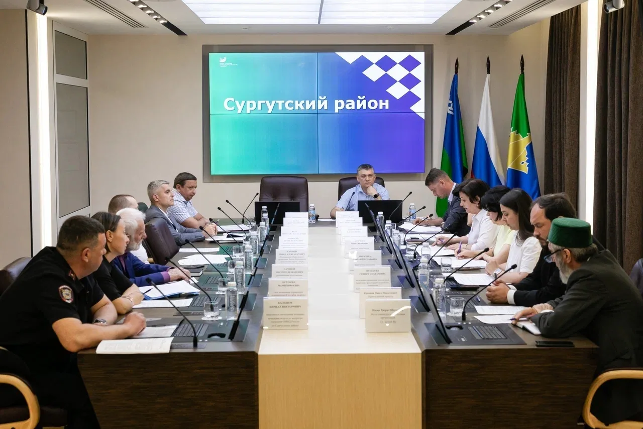 Диалог культур: в Сургутском районе состоялось заседание координационного совета по вопросам этничес