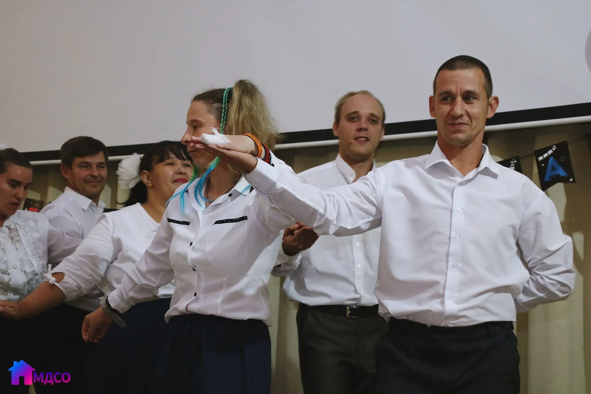 «Первый звонок: старт путешествия по Стране Знаний»                               Подро...