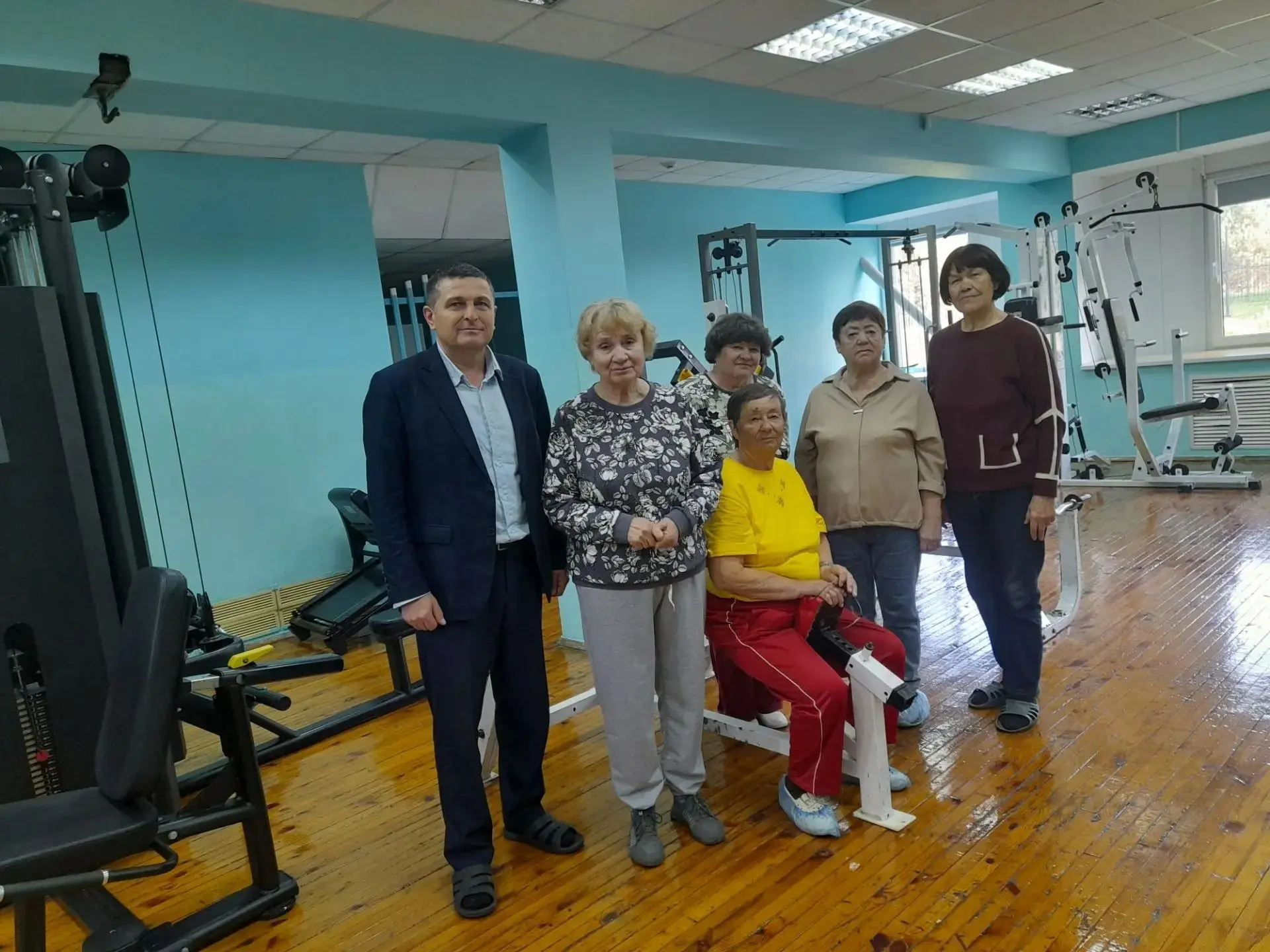 Праздник День пожилых людей на спортивной волне!