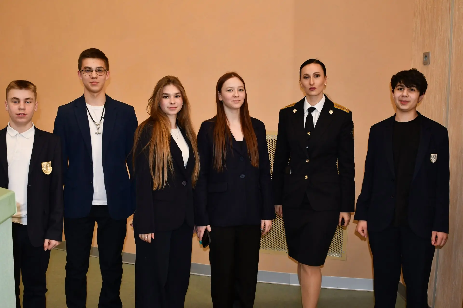 В Уральском Губернаторском лицее состоялась встреча обучающихся 7-11 классов с Официальным представи