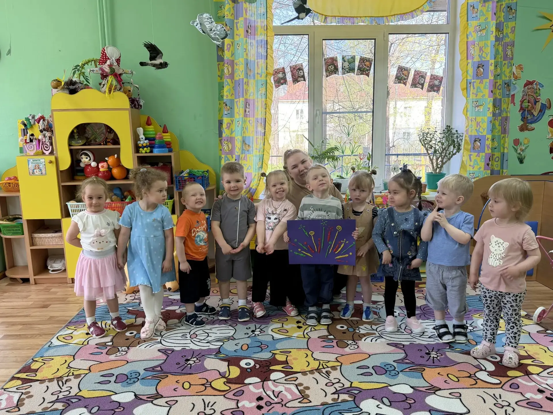Центр развития ребёнка - детский сад "Ленок": "ГНОМИКИ" ПОЗДРАВЛЯЮТ С ДНЁМ ПОБЕДЫ 🎆🎇🎆  В небе праздн