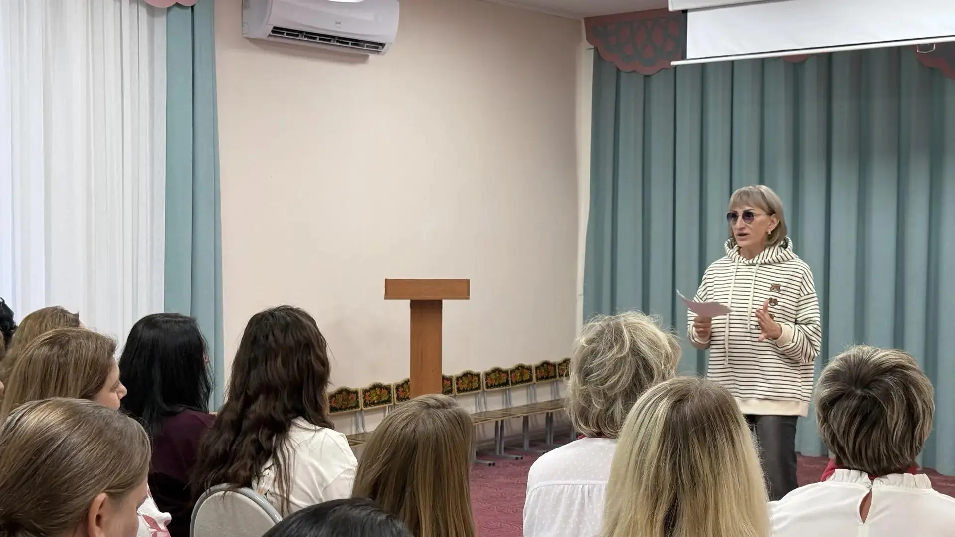 🎉 Семинар-практикум «Россия многоликая: народы, традиции, культура» прошёл в МБДОУ «Де...