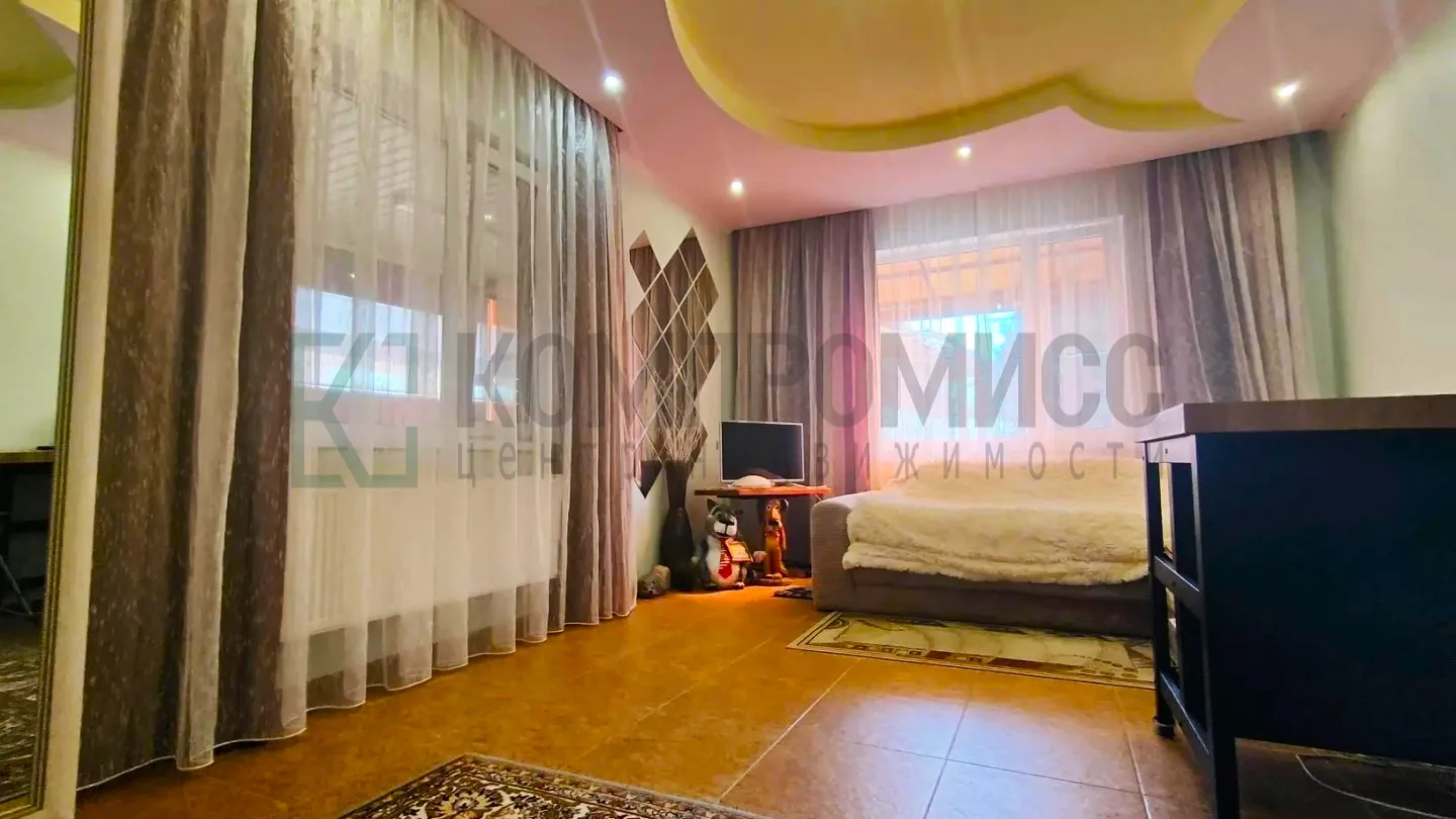 📍 Двухэтажный дом в станице Старокорсунская  🏠 Дом: ✅ 140,4 м², 2 этажа, 3 спальни ✅ Отличное жилое 