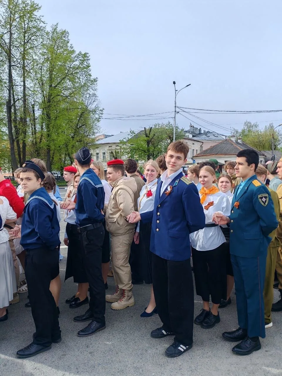 🌟 Вальс Победы — память, которая живёт в наших сердцах 🌟  На площади Победы прошла региональная акци