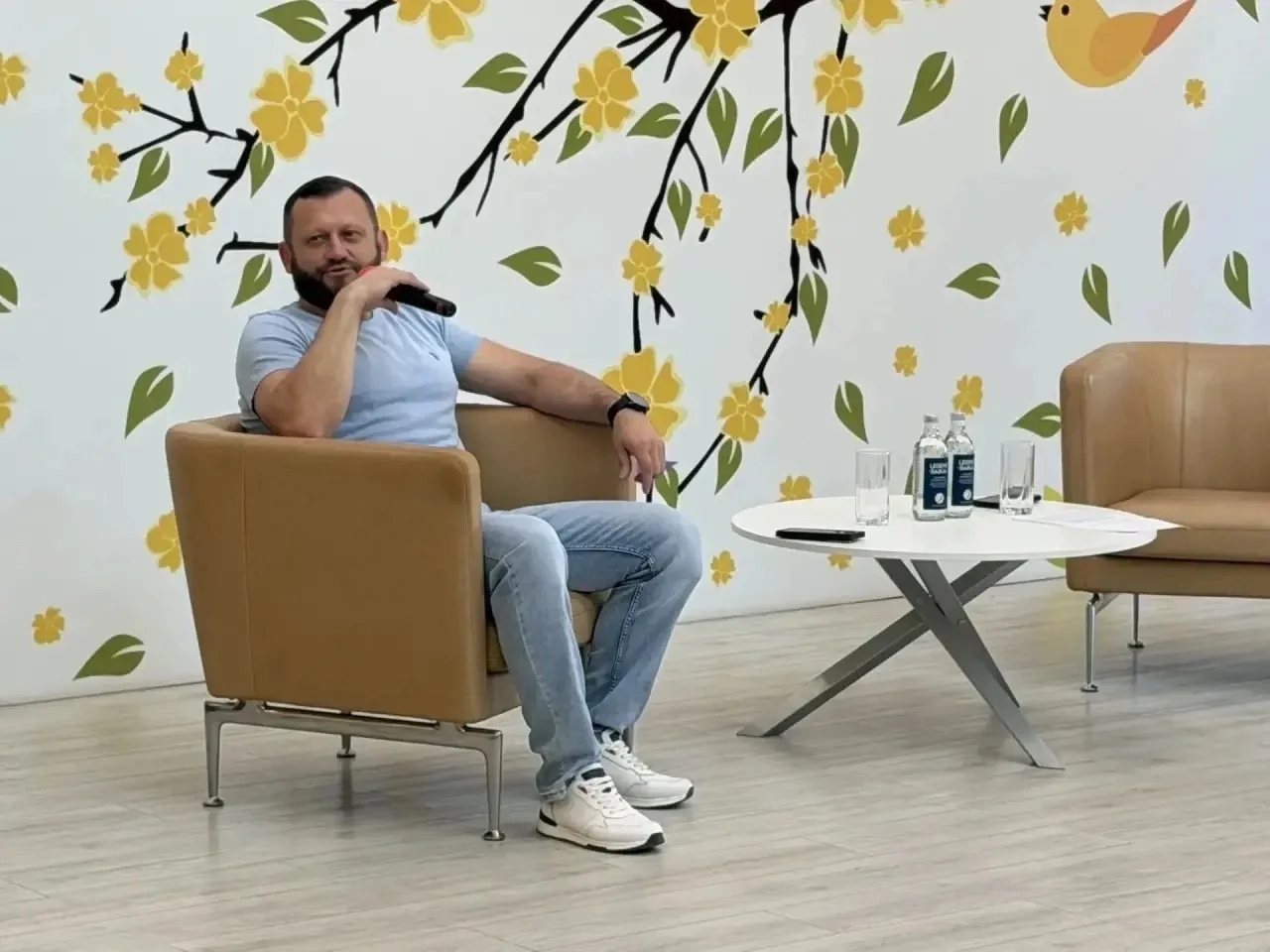 ✨«Диалог на равных»: встреча молодёжи с главой Рязанского округа✨

✅В селе Поляны на базе «Центра се