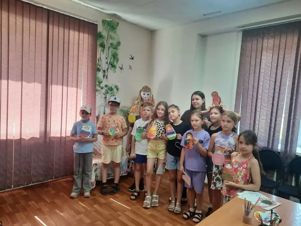 🪆Сегодня для участников лагеря провели мастер-класс по созданию матрешки из бумаги!