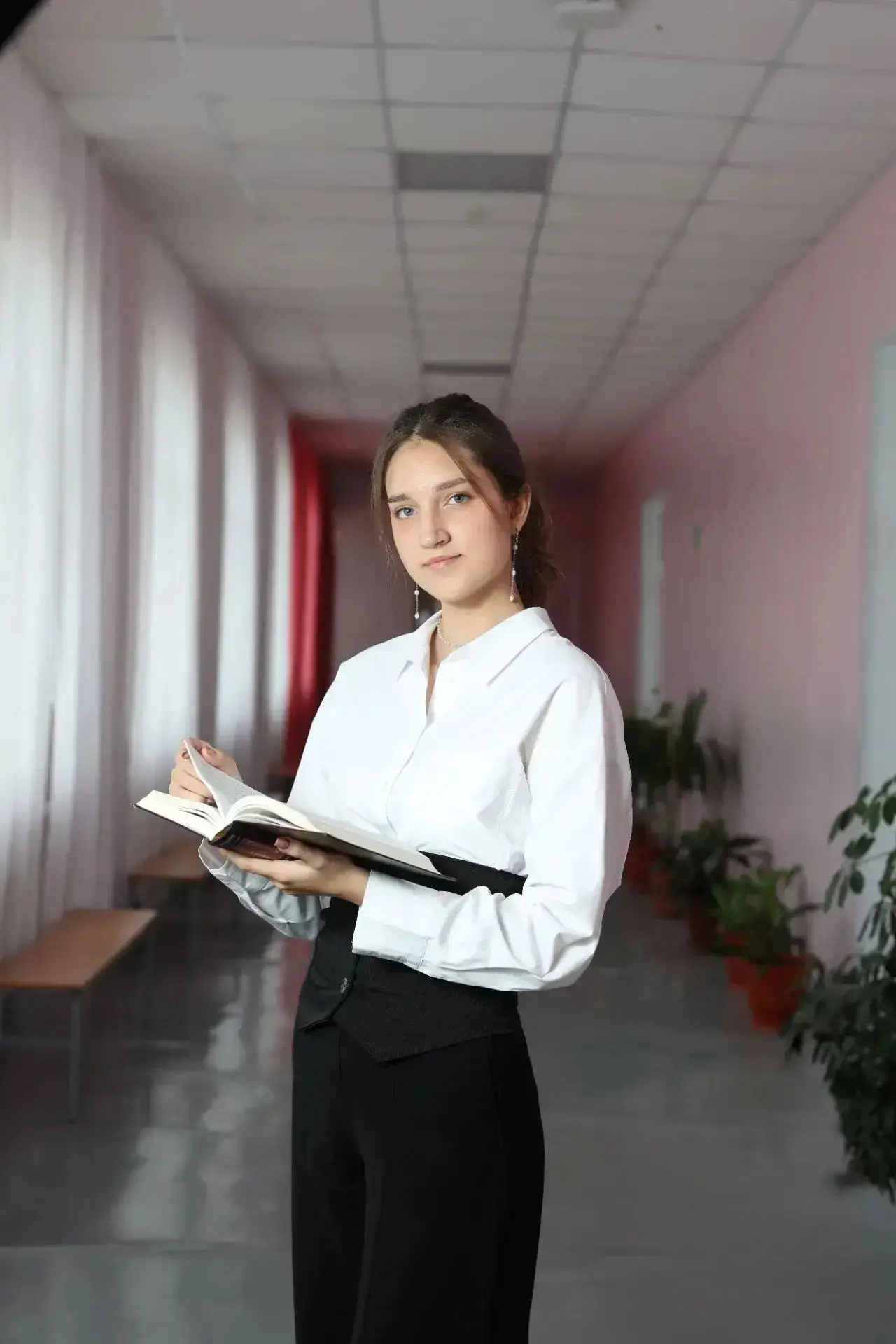 Настоящим подарком стали результаты ЕГЭ по русскому языку. Экзамен с каждым годом становится все сло