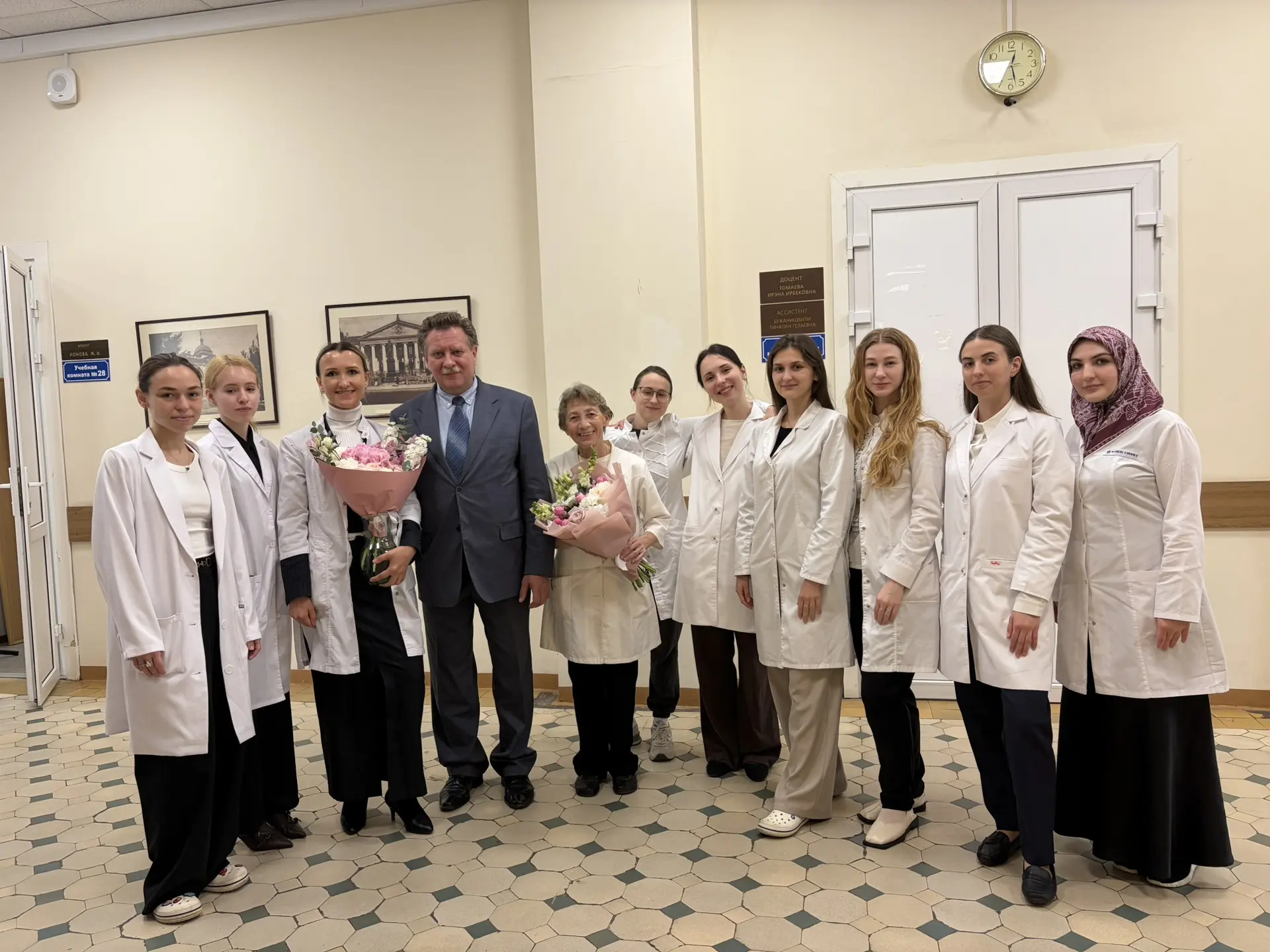Дорогие подписчики, поздравляю вас с началом нового учебного года! Желаю творческих усп...