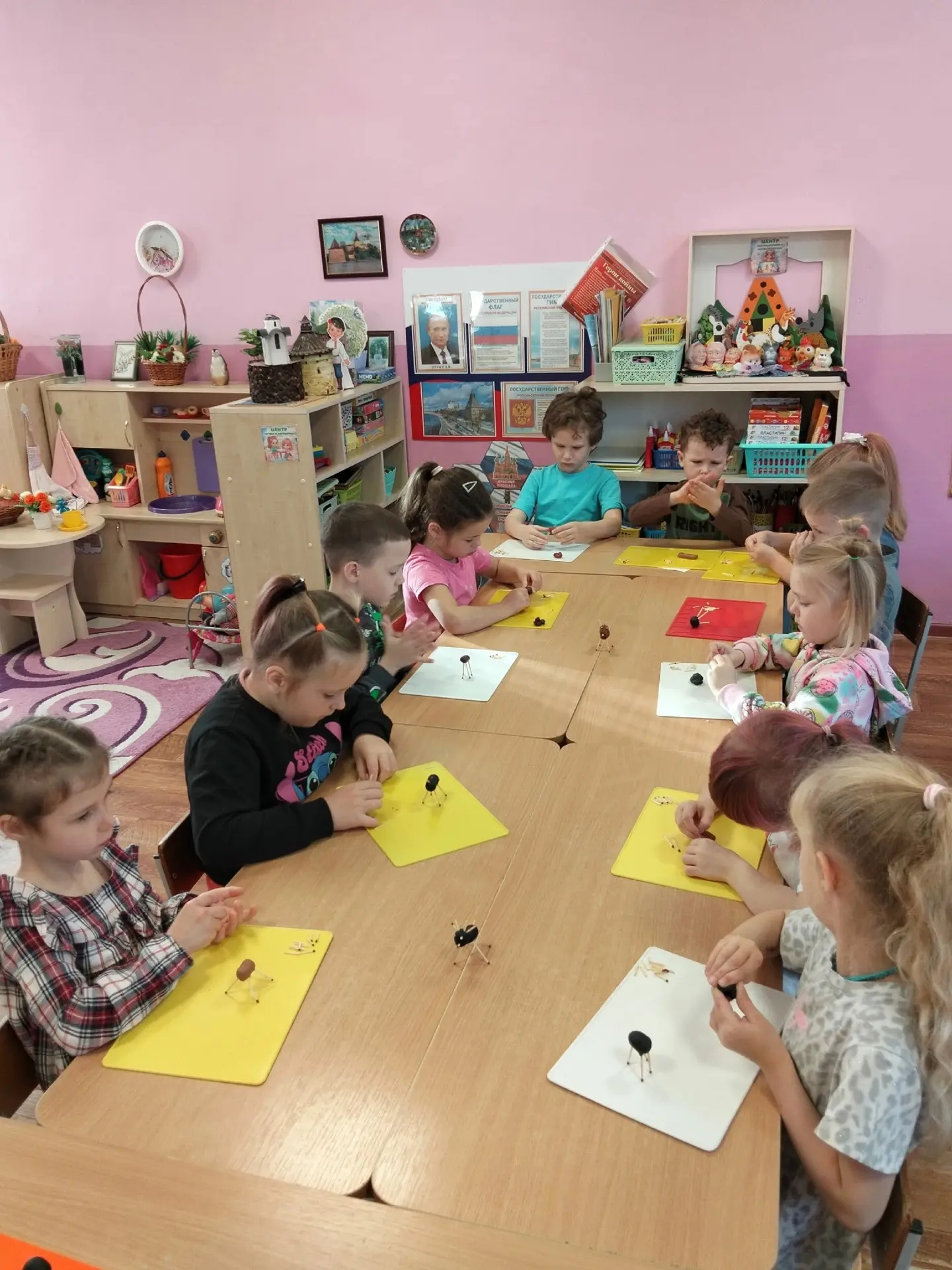 Группа 4. Лепка на тему: Олени". Воспитатель: Татьяна Юрьевна Цибулина