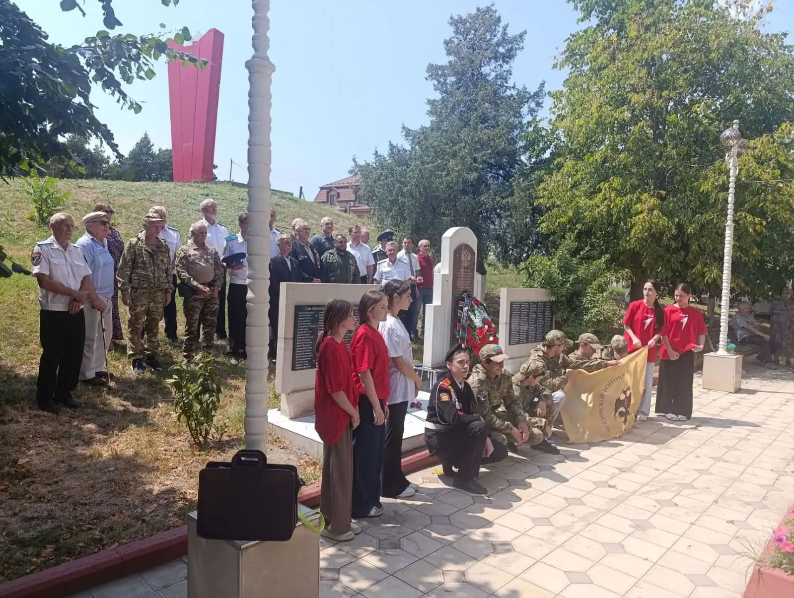 1 августа в г.Хасавюрте, в Парке "Аллея Славы", прошло мероприятие, посвящённое "Дню па...