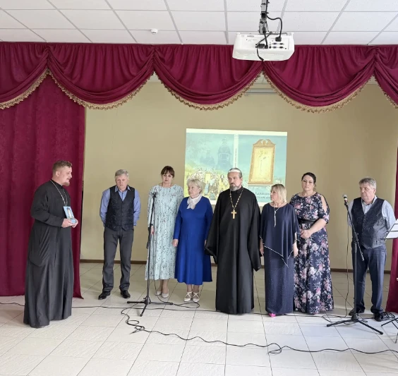 🔹Посетители отделения дневного пребывания стали участниками презентации книги «Иконою Карандеевскою