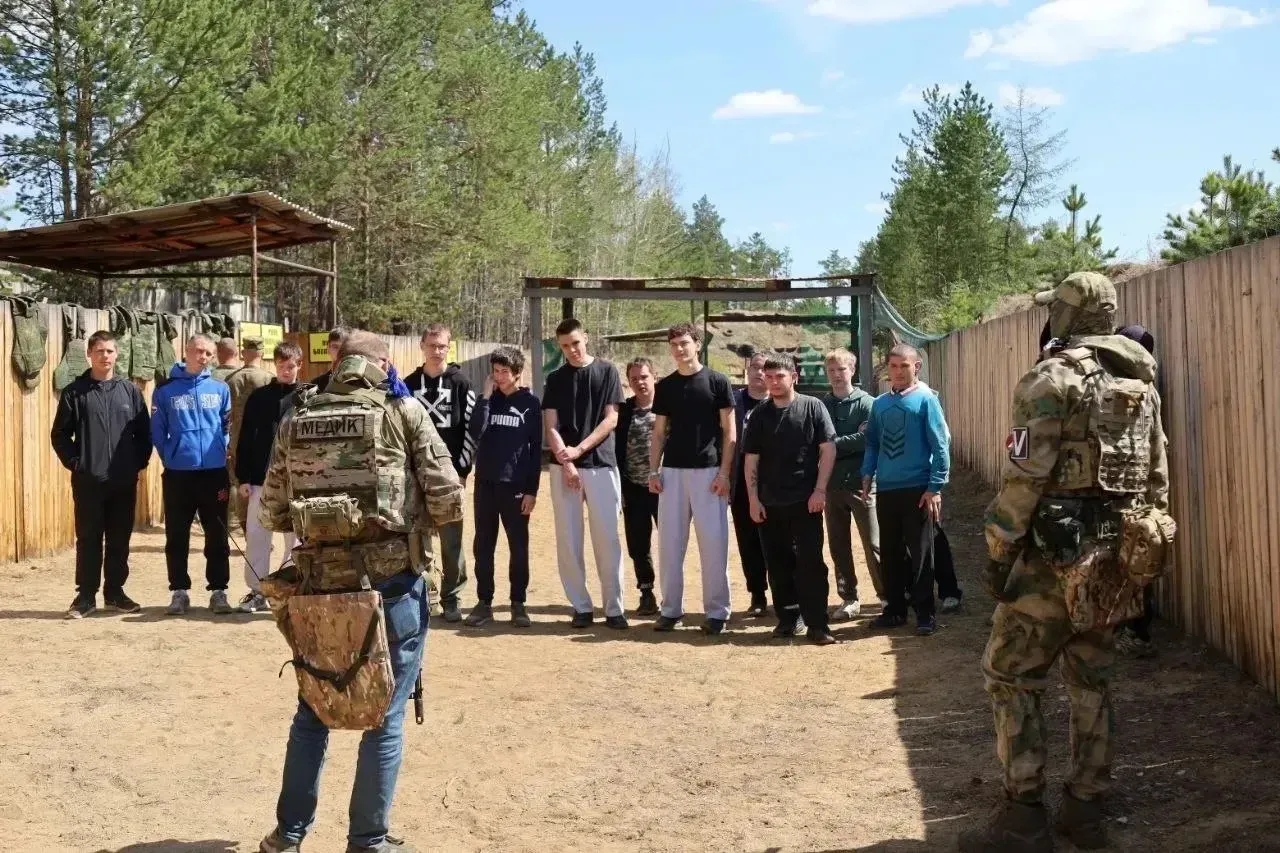 🪖 🇷🇺Наши десятиклассники прошли учебные военные сборы в Читинском округе! С 18 по 22 мая ребята: 1️⃣