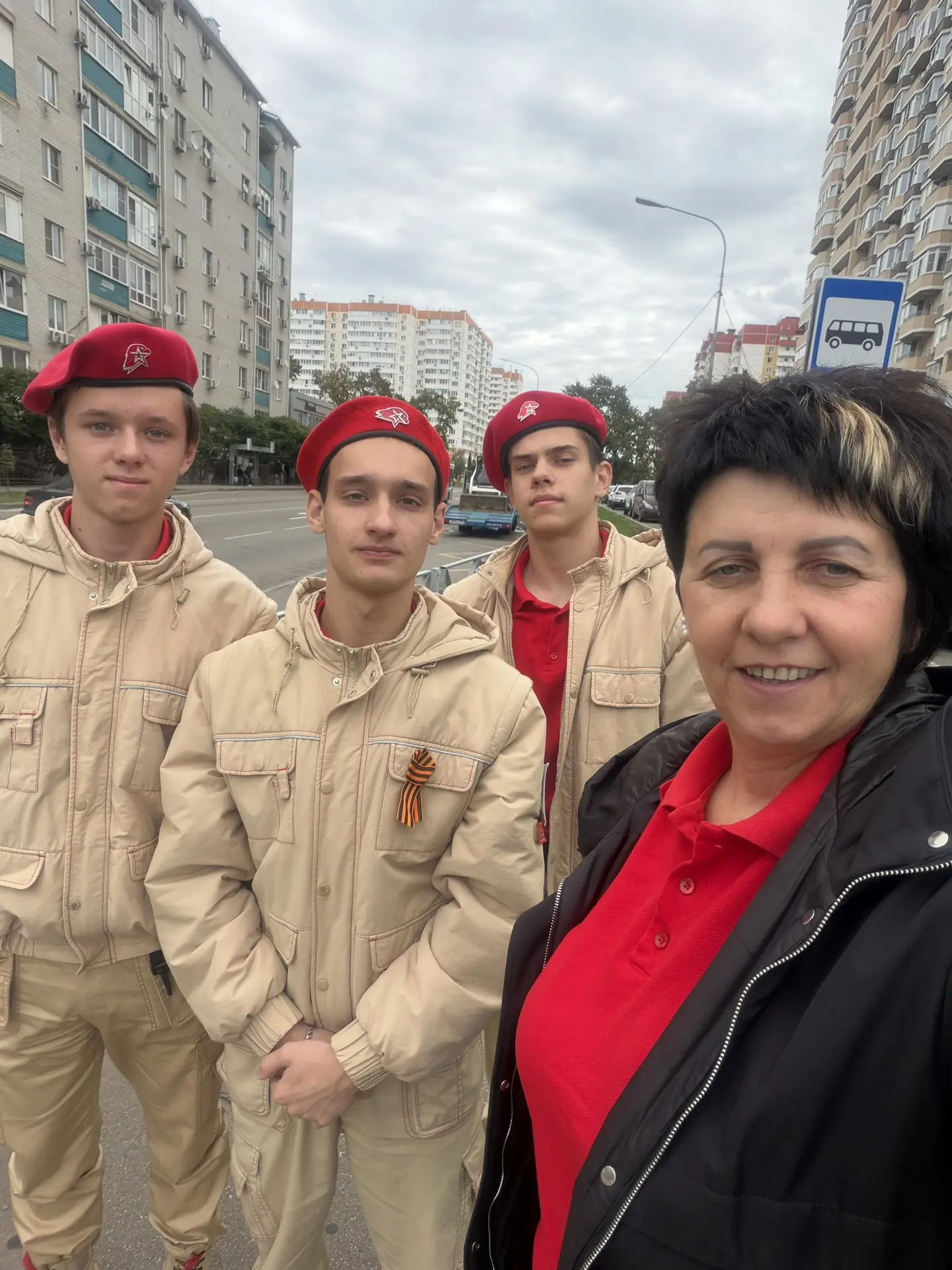 С активистами юнармейского движения принимаем участие в Региональном Слете Юнармии, пос...