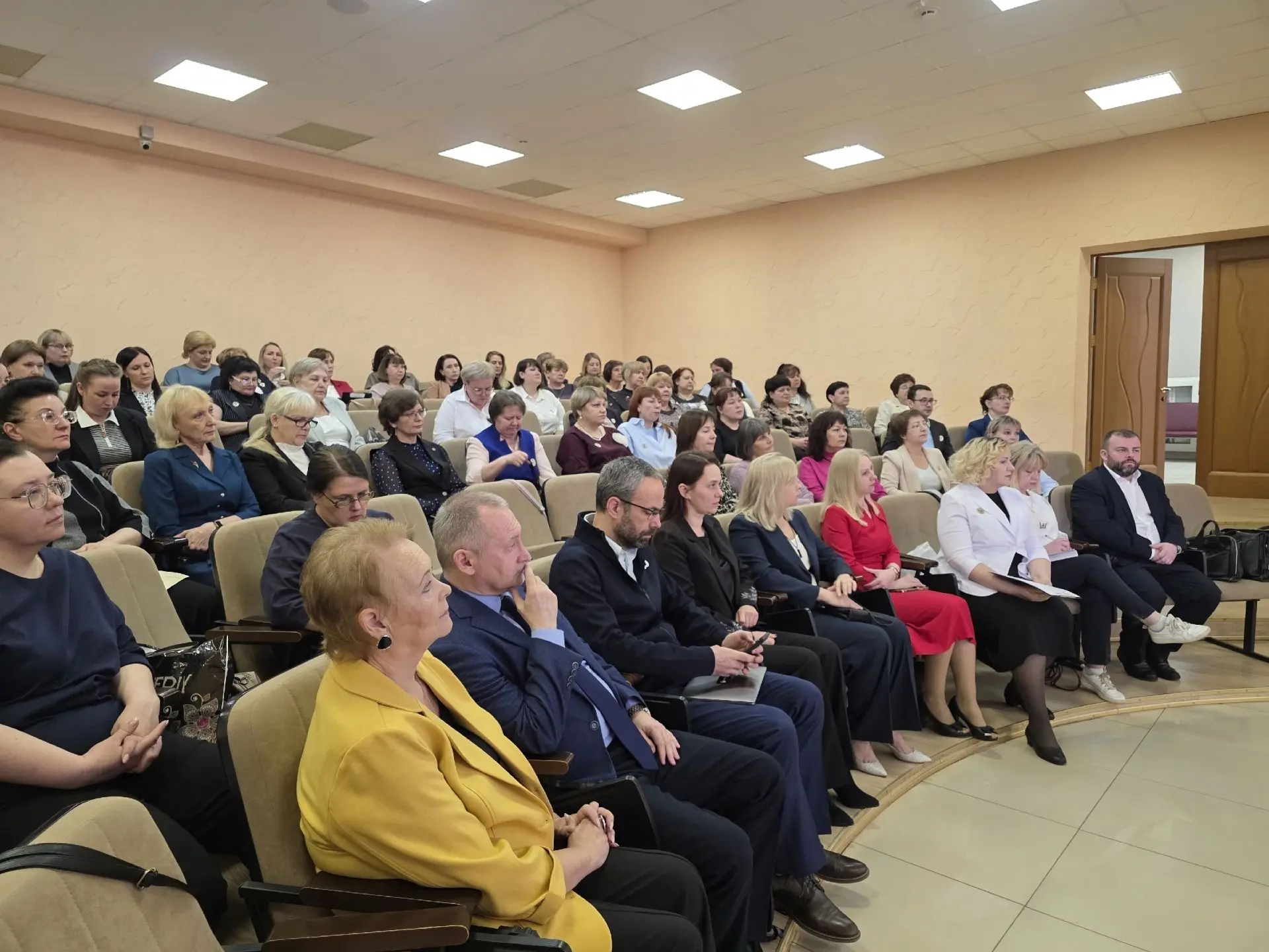 📌9 апреля педагоги - методисты , учителя начальных классов Сибирякова Анна Вячеславовна и Башмакова 