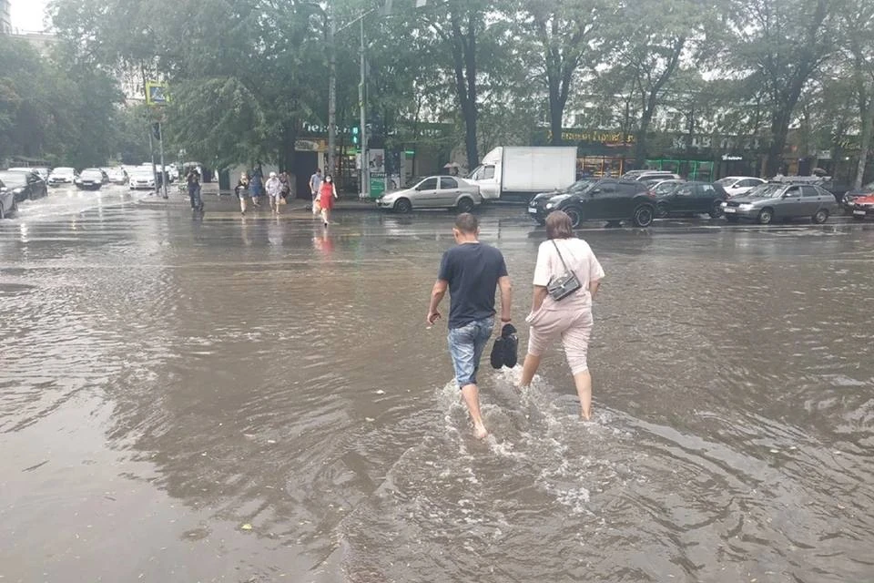 ❗️Штормовое предупреждение объявлено в Приморье с 14 по 18 августа из-за мощного циклон...
