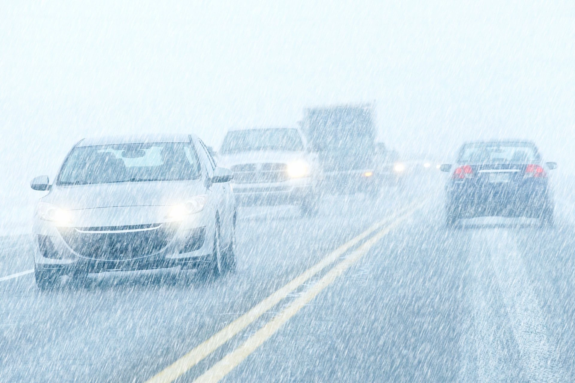 🌧❄️ Внимание, водители Зауралья! Погода готовит «сюрпризы»: дождь со снегом — и на дор...