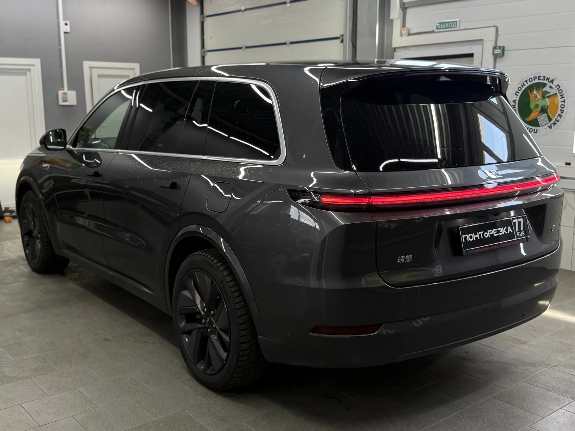 ‼️В ПРОДАЖЕ‼️  Lixiang LIL9 Год 2023  Мотор 1.5 гибрид  Сумарно на 440 лошадок 🐎 По документам 197  