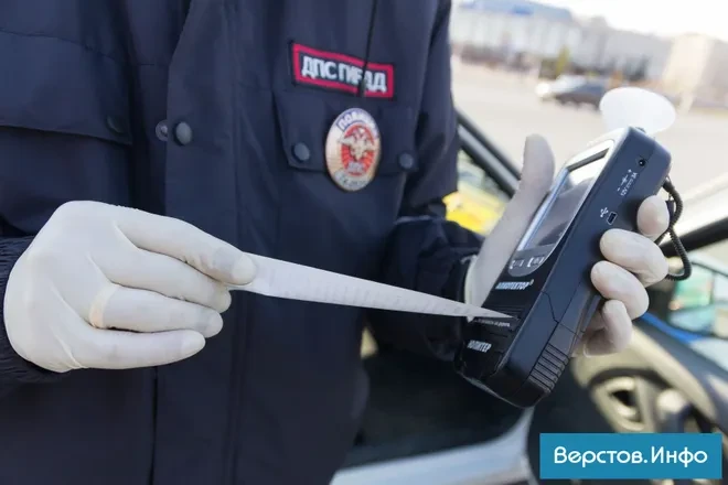 В Магнитогорске инспекторы задержали нетрезвую автоледи, ранее лишенную прав за вождение в пьяном ви