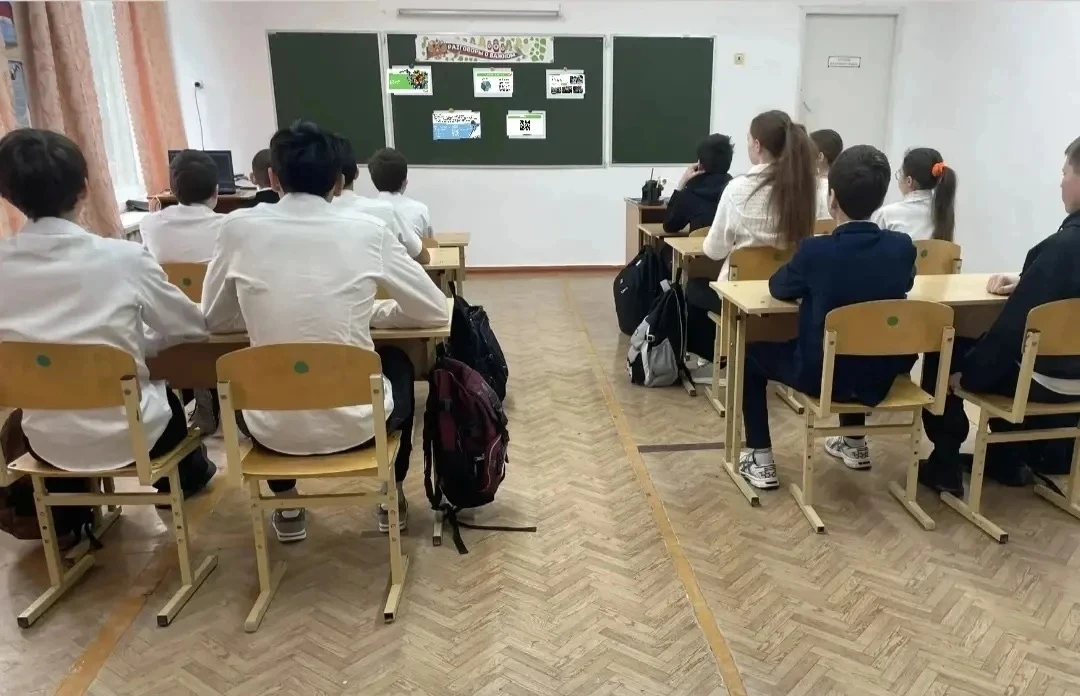 📍16 марта в МКОУ "Преображенская СШ" и филиалах прошли внеурочные занятия из цикла «Разговоры о важн