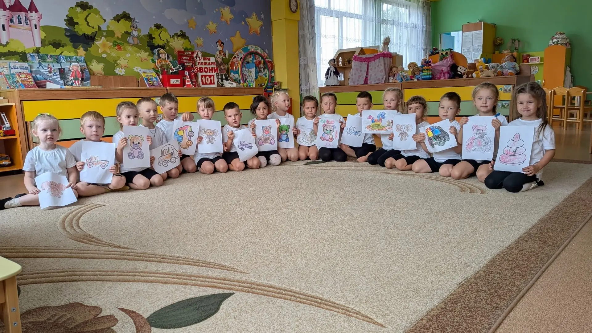 В группе "Звёздочка" прошёл необычный и радостный день.✨ 🧸🍭