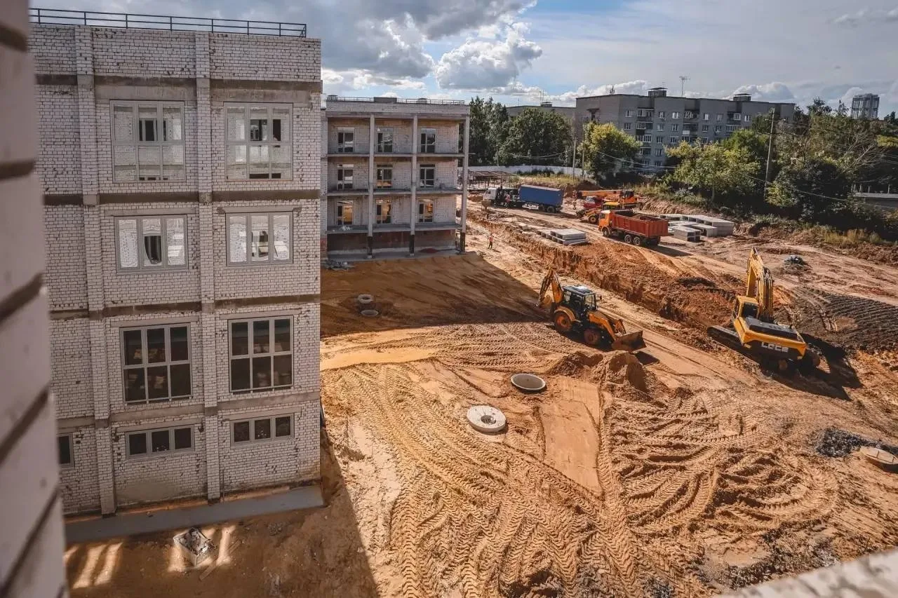 1) В Липецке строят новый корпус для геронтологического центра 🏥
