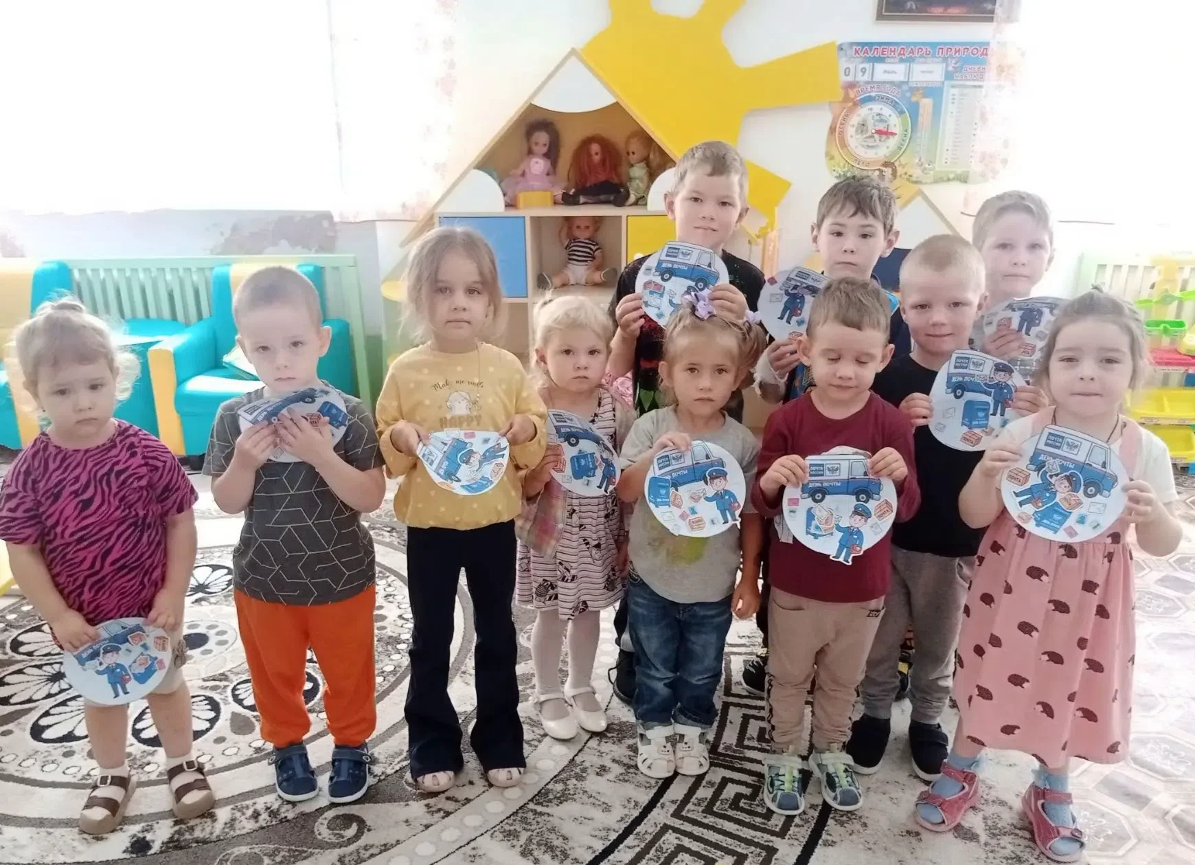 📌13 июля отмечается "День российской почты".
Сегодня в Кировском детском саду "Родничок" с детьми б
