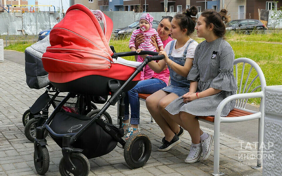 В Казани новорожденным дали редкие имена Авессаил, Идрис, Мирра и Розалина