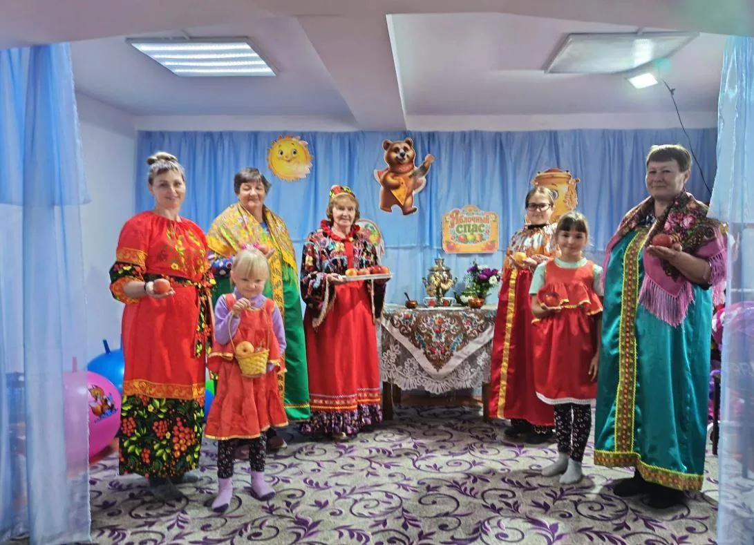 В филиалах учреждений культуры СК с. Ëлкино, СДК с. Колобово, СДК с. Новоивановка специ...