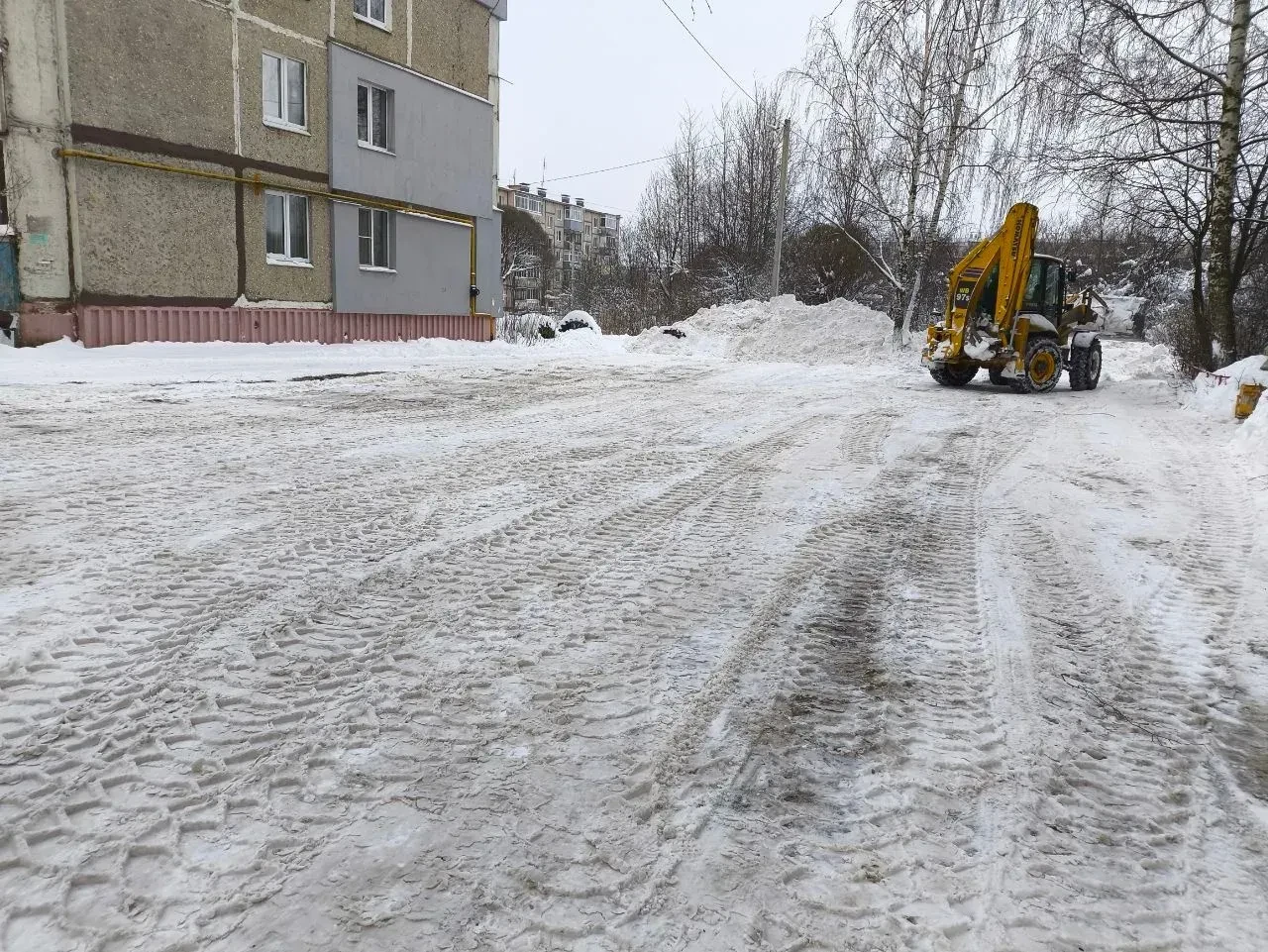 Так же жильцам и владельцам личного автотранспорта за оперативное реагирование по освоб...