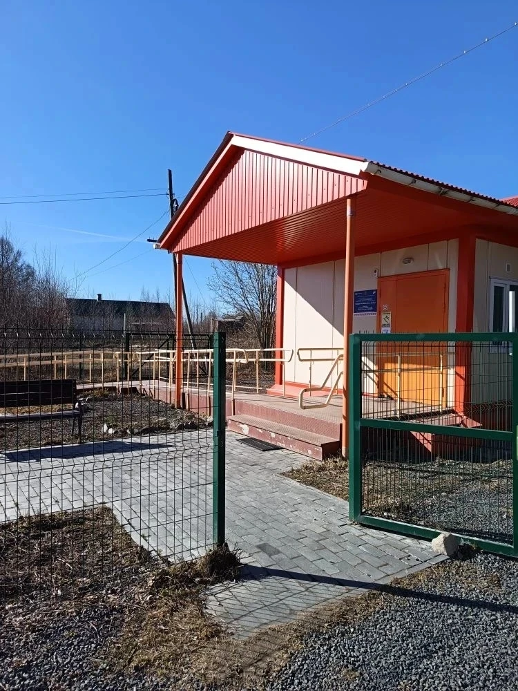 🌱☀️Готовимся к весне в Прионежском филиале больницы: к субботнику присоединились сотру...