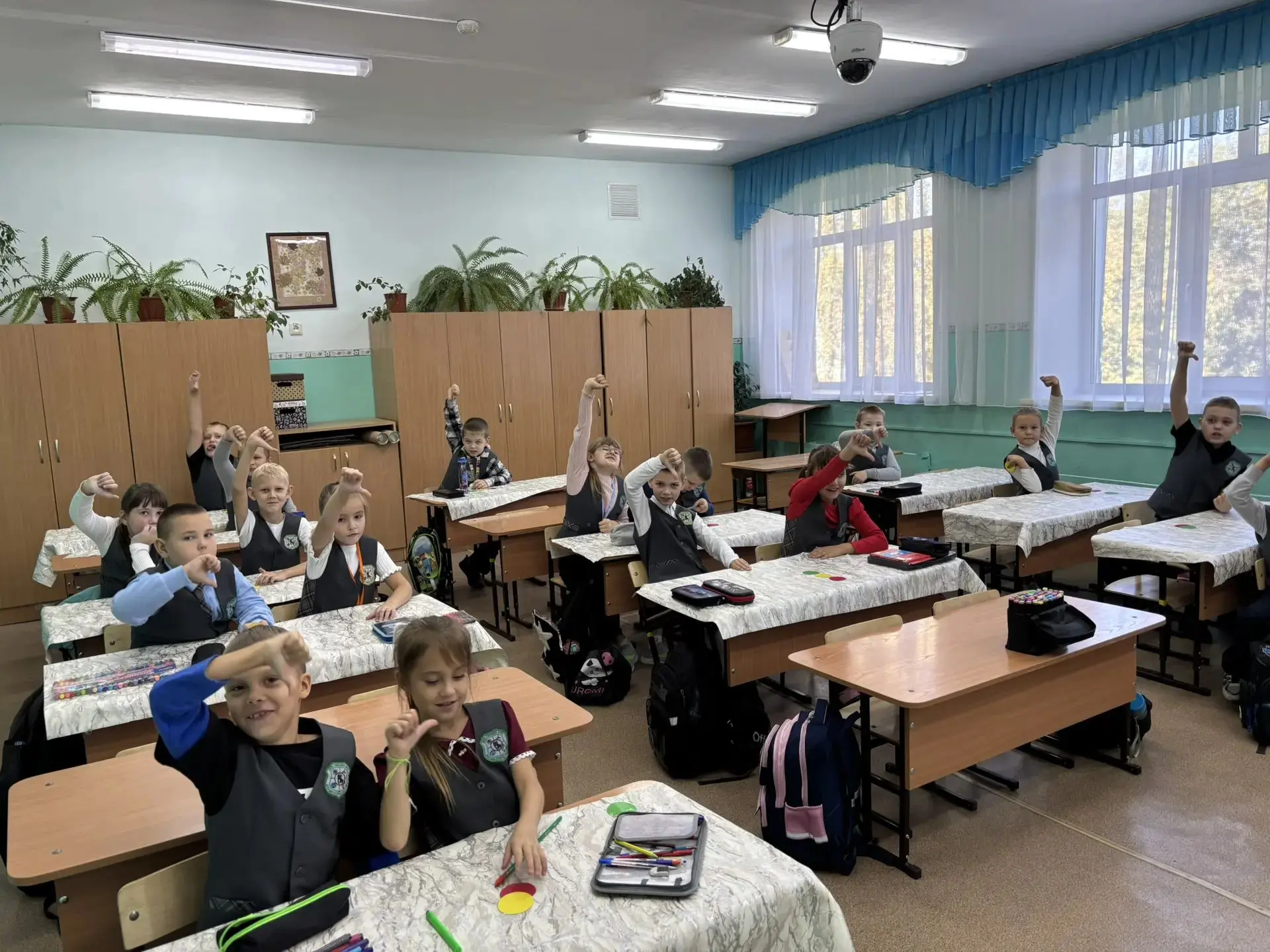 2Б «Светофор и я: дружу с правилами»! 💕