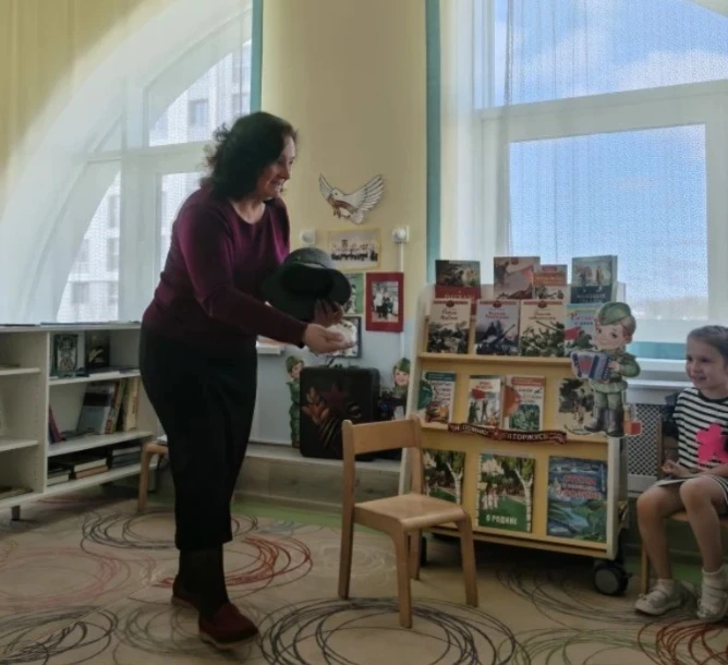 Книжная дружба: от экскурсии до настоящего театра! 📚🎭