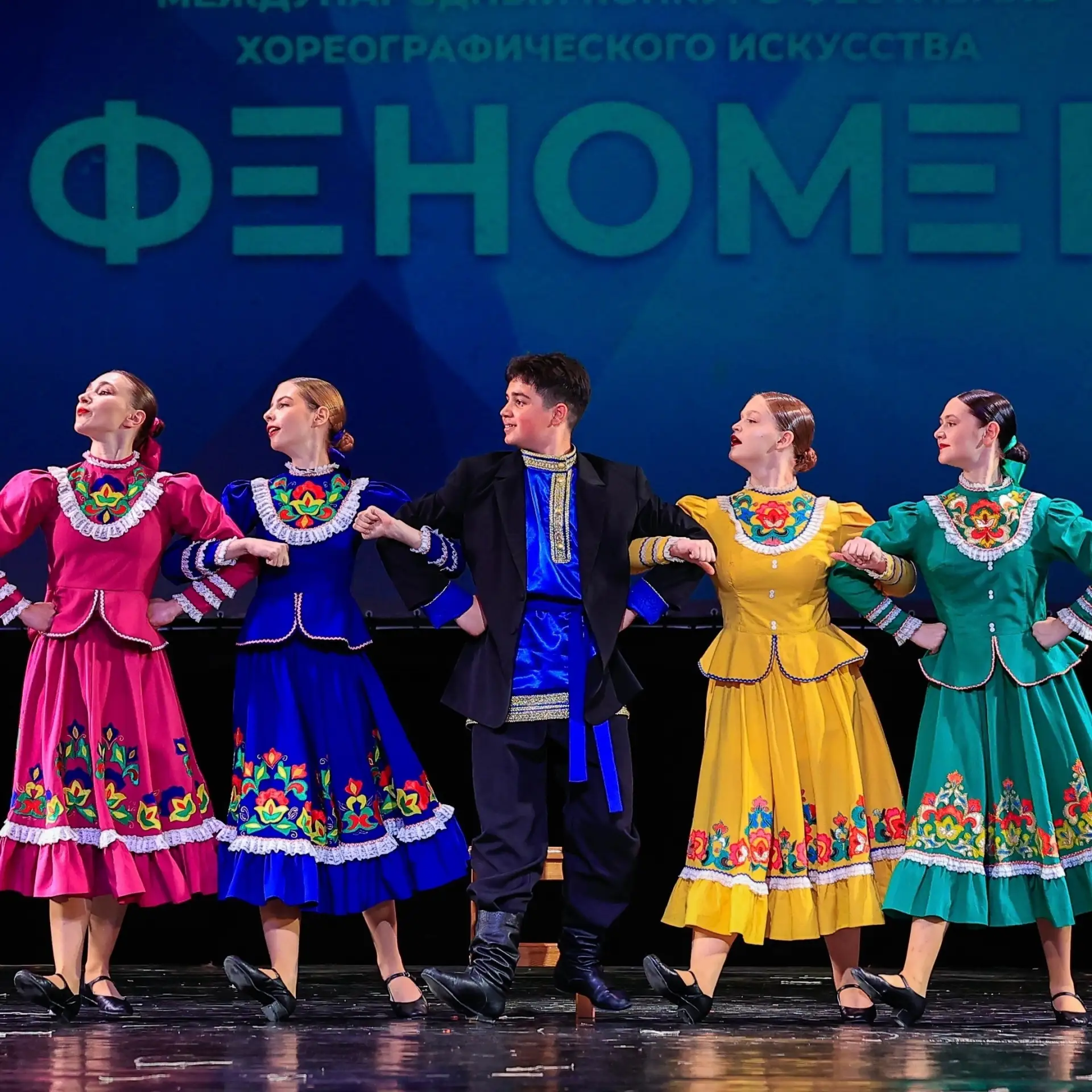 Воспитанники ДШИ им. Образцовой привезли пять наград с международного конкурса. 🏆🎉

Обучающиеся хо