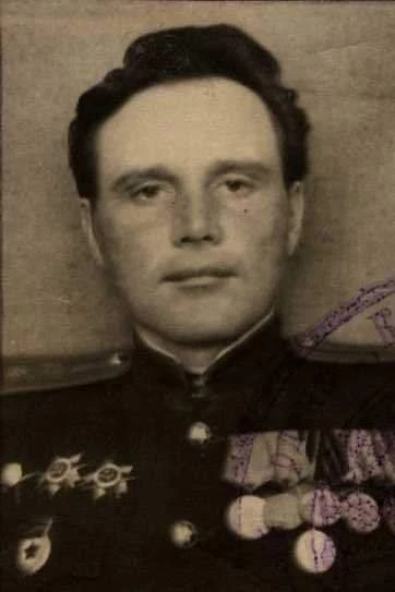 Лукаш Александр Степанович (на фото) начштаба сводного полка 399-й сд о прорыве немцев ...