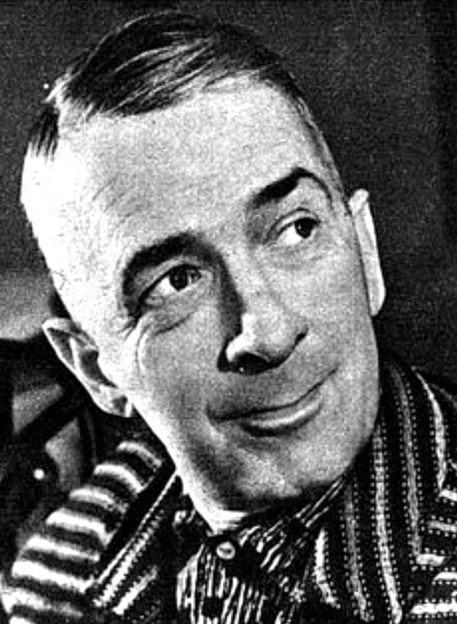 11 июня родился писатель Юрий Вячеславович Сотник (1914-1997)

После возвращения из Сибири в Москву 