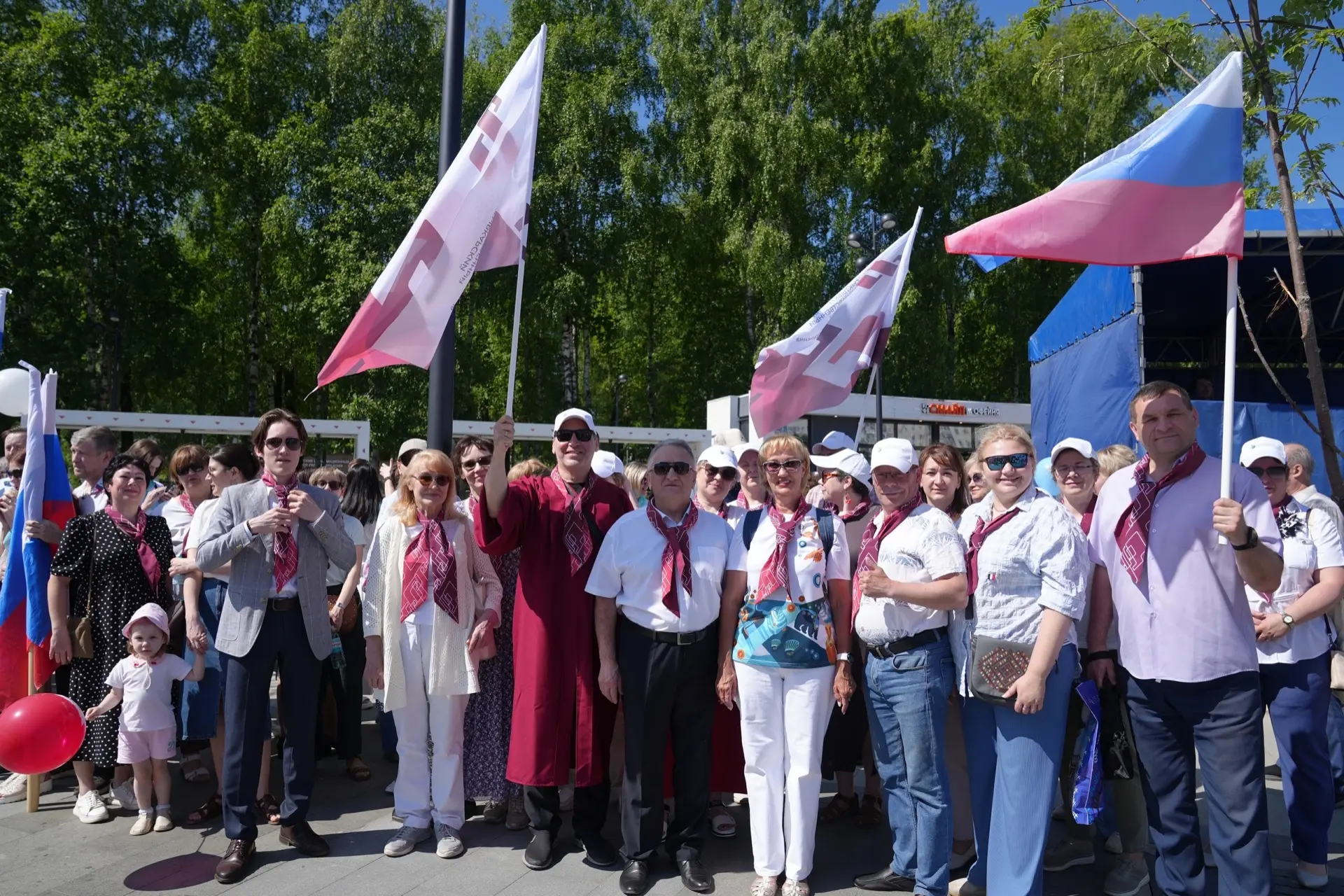 В День города — в едином строю! 🎉
 
Сегодня, 12 июня, Сыктывкар отмечает свой главный праздник. И н