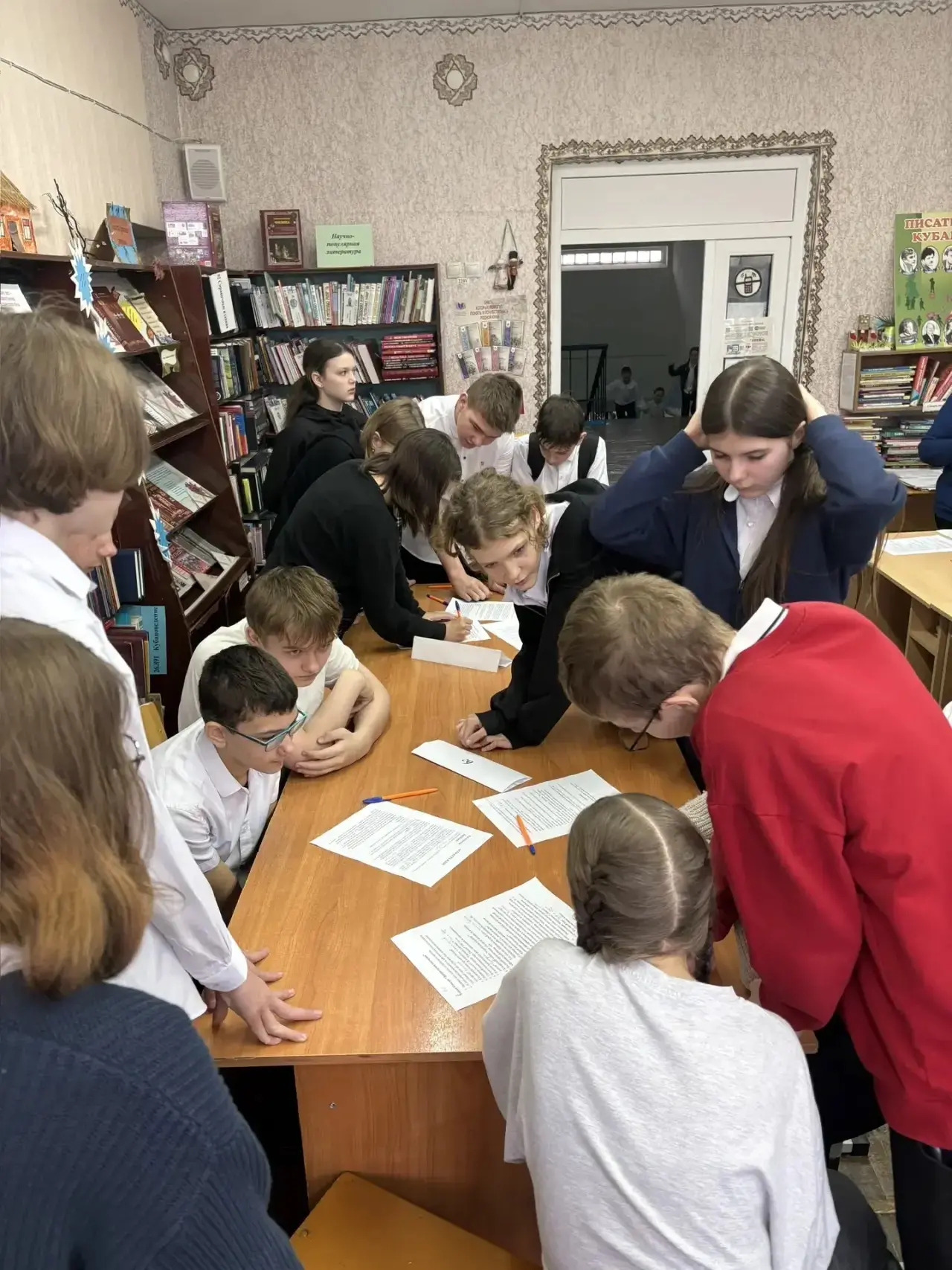 📚Для учащихся 5-6 классов школьная библиотека распахнула свои двери 26 марта. 📌В преддверии Недели д