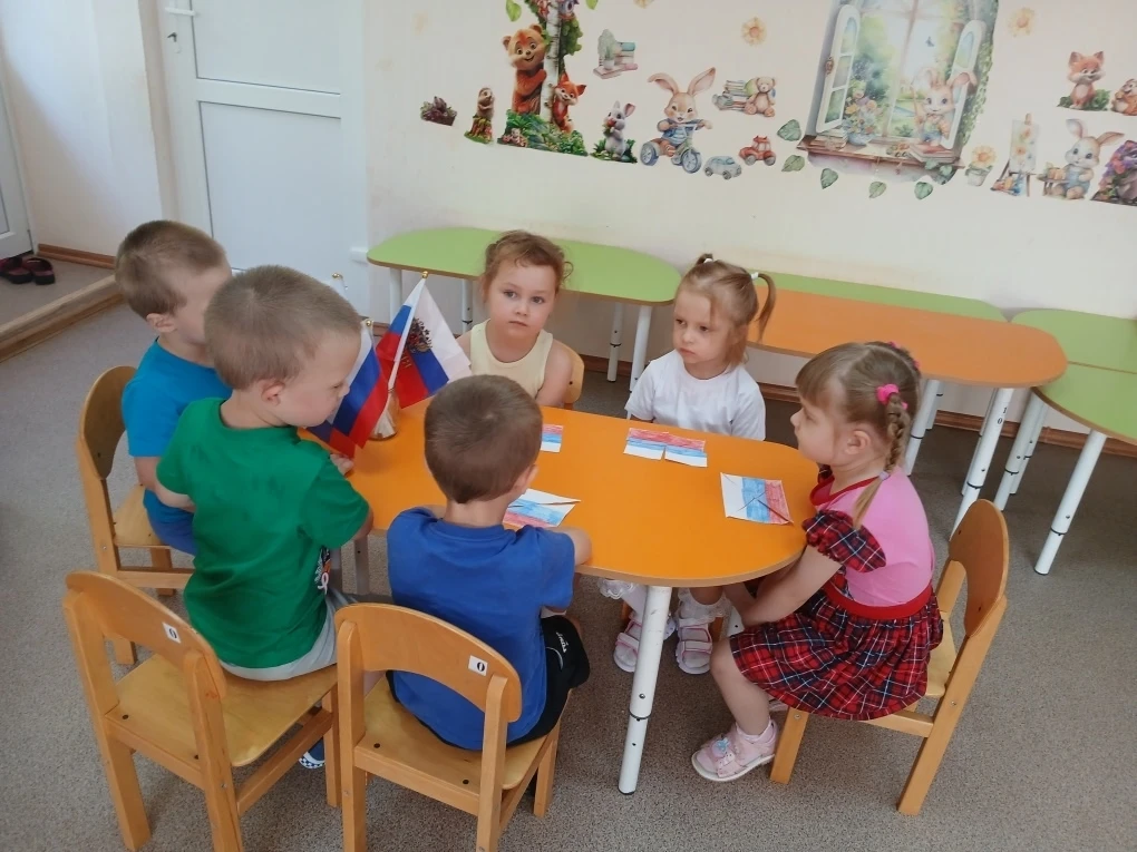 В календаре нашей страны есть даты, которые объединяют всех граждан, независимо от возр...