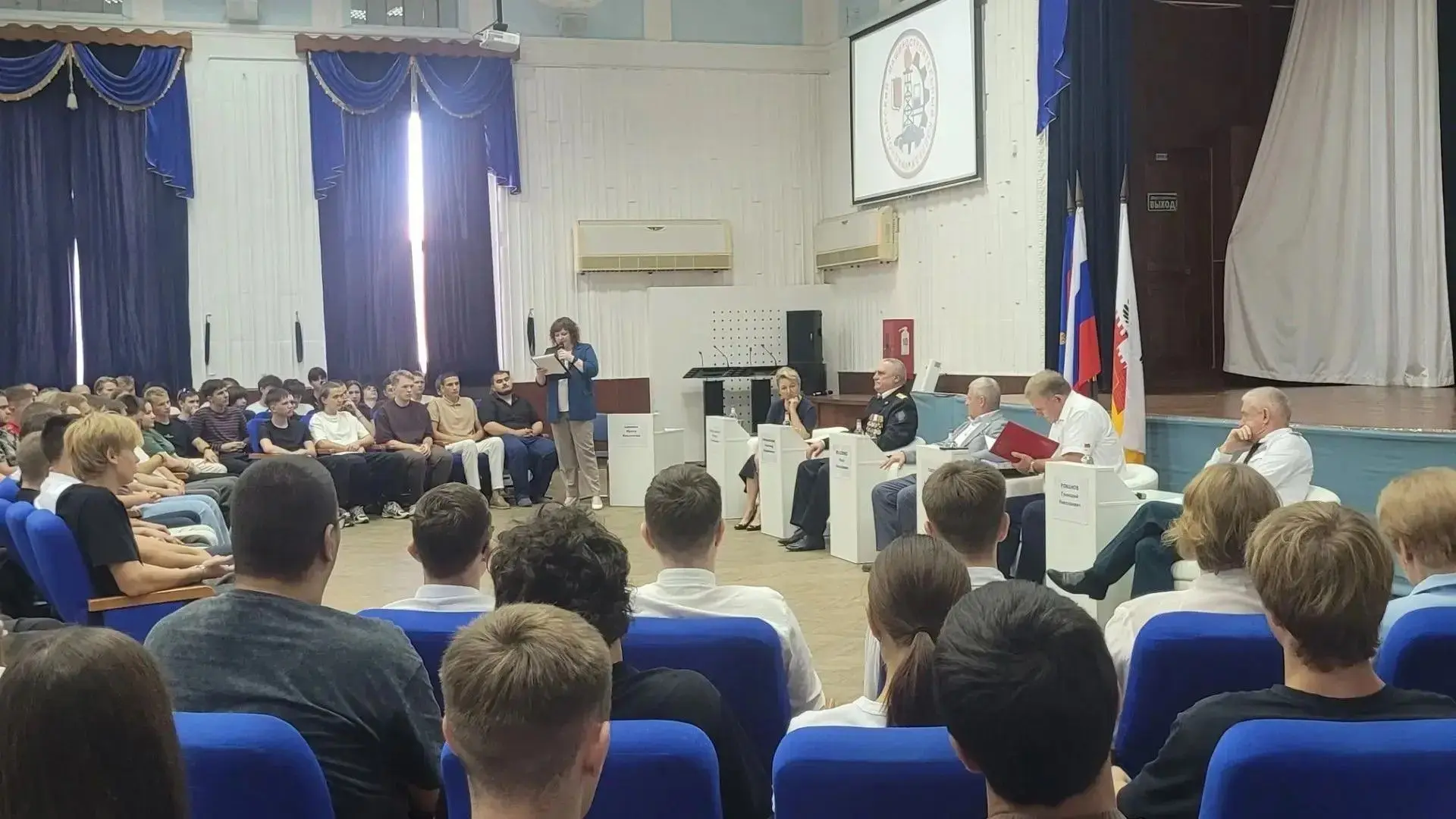 Память сильнее времени: в Краснодаре прошёл Урок Памяти, посвящённый трагедии Беслана
