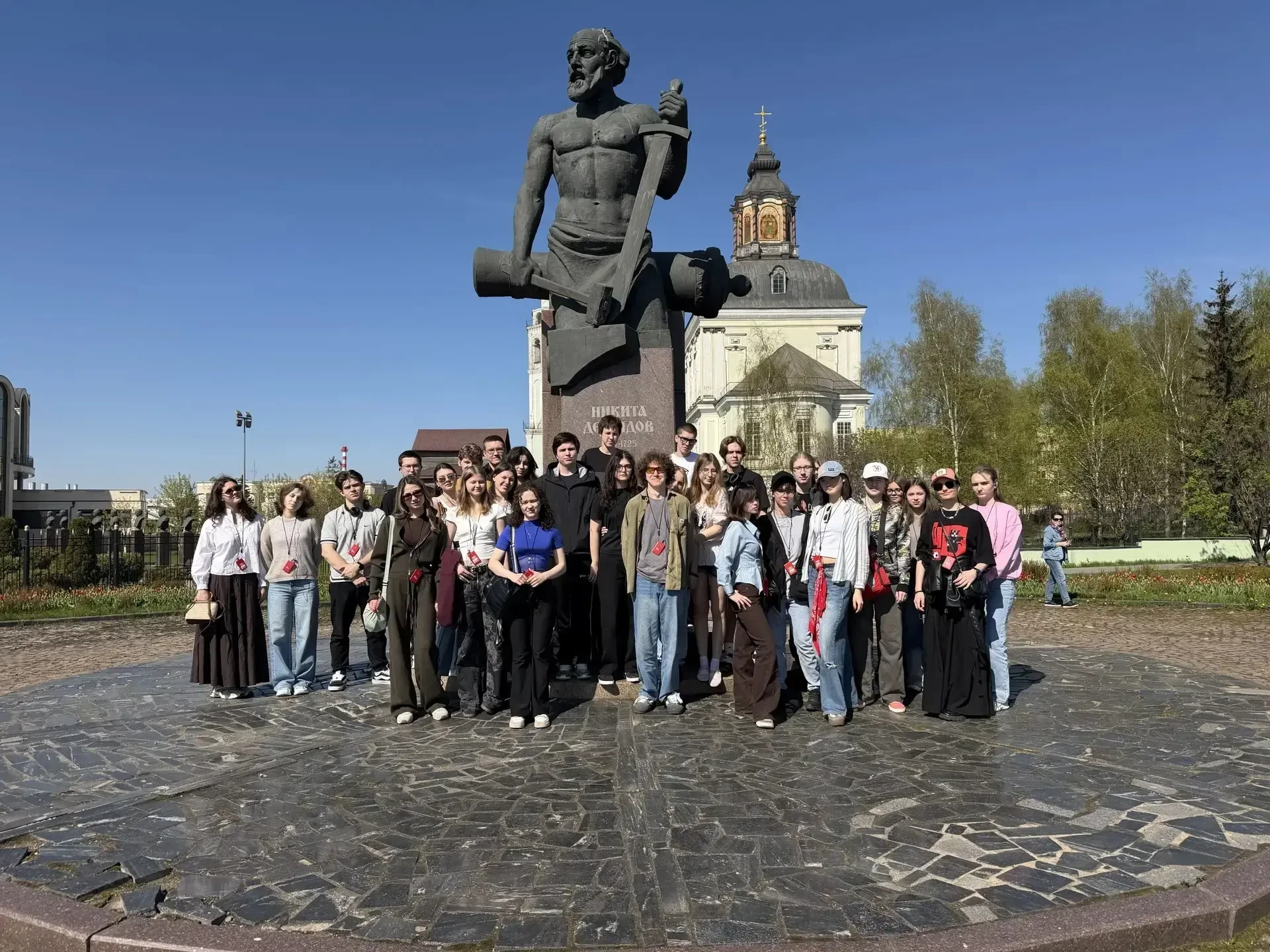 4 мая группа лицеистов 9 Б и 10 В класса прибыла в город-герой Тула. День первый для лицеистов был о