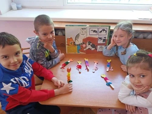 В  группе « Пчелки» прошло увлекательное занятие по конструированию, на котором дети на...